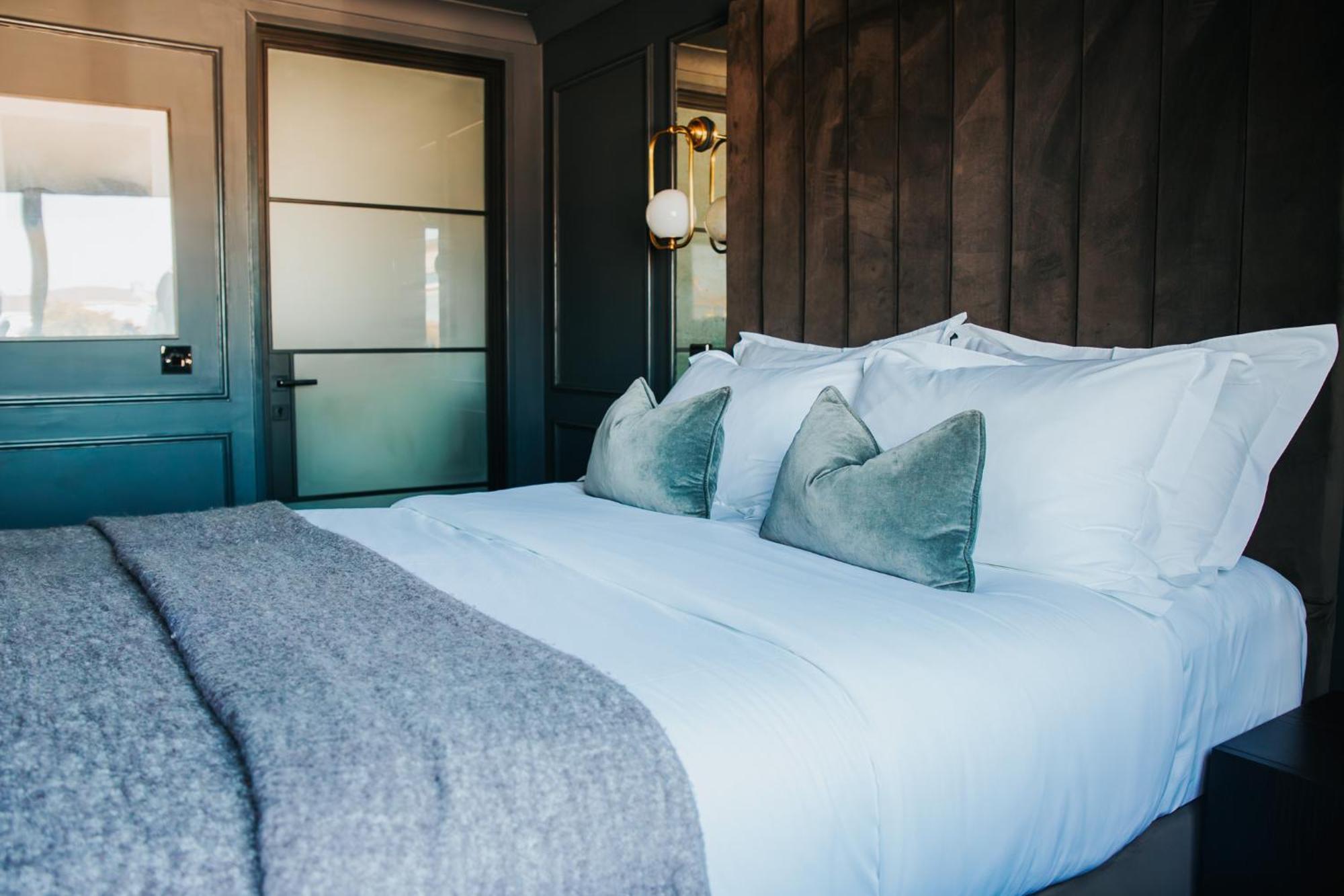 Y Seler Hotel อาแบร์ไรรอน ภายนอก รูปภาพ