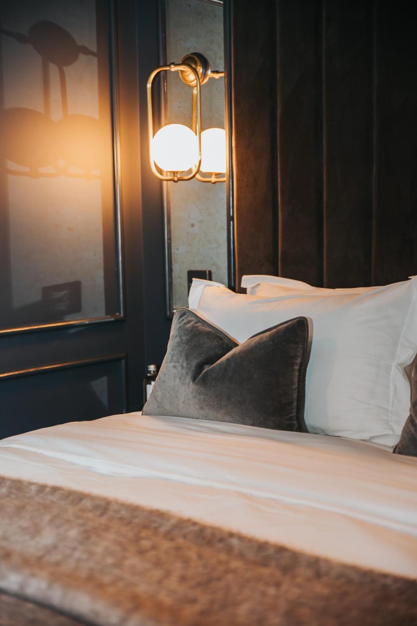 Y Seler Hotel อาแบร์ไรรอน ภายนอก รูปภาพ